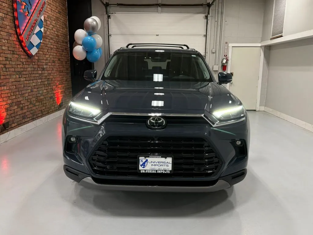 2024 Toyota Grand Highlander Limited - Photo 6