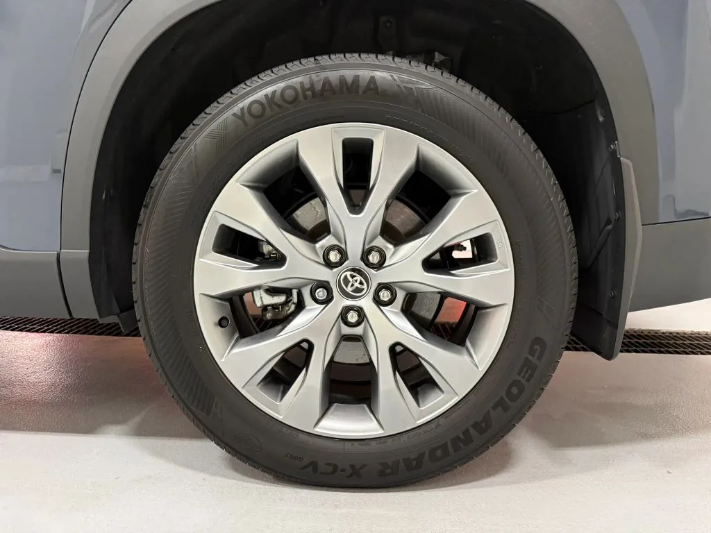 2024 Toyota Grand Highlander Limited - Photo 23