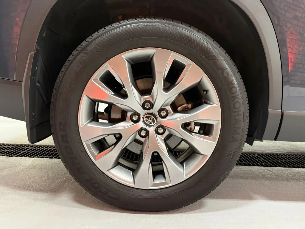 2024 Toyota Grand Highlander Limited - Photo 24
