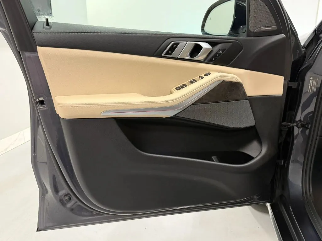 2021 BMW X5 40i - Photo 8