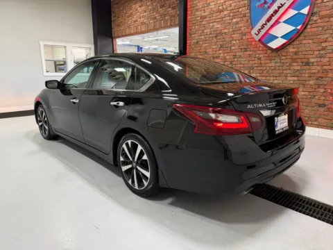 Another view of 2018 Nissan Altima 2.5 SR Sedan 4D for sale in Rochester, NY at Universal Imports of Rochester