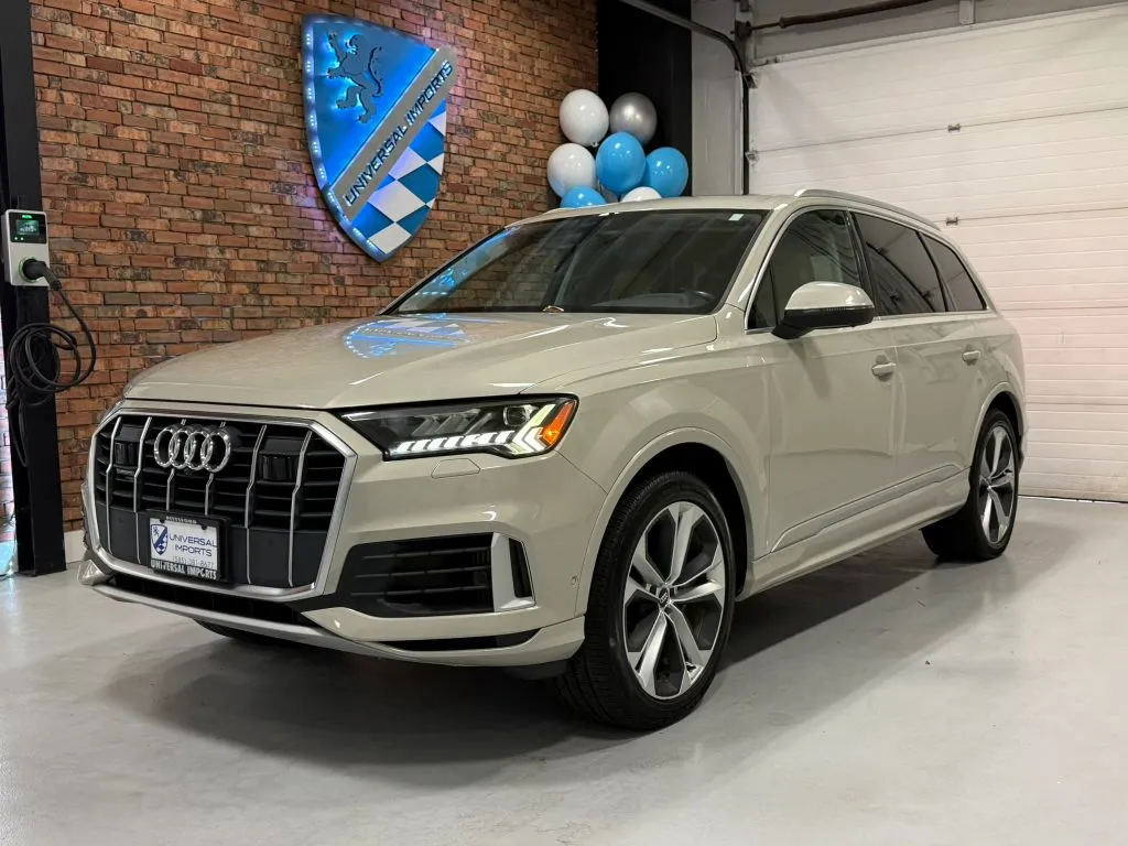 Beige 2020 Audi Q7 55 TFSI Premium Plus Sport Utility 4D for sale in Rochester, NY