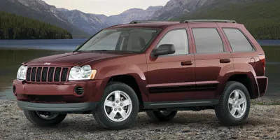 Silver 2007 Jeep Grand Cherokee Laredo for sale in Gulfport, MS