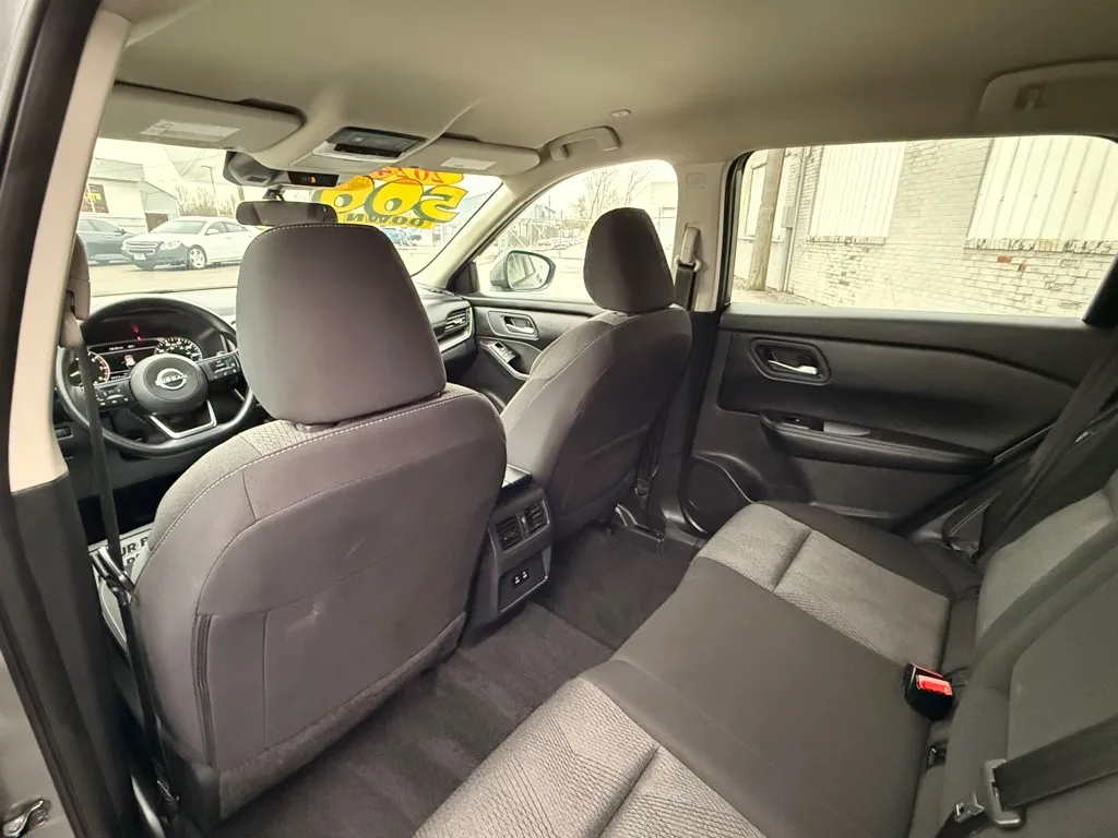 2024 Nissan Rogue SV - Photo 19