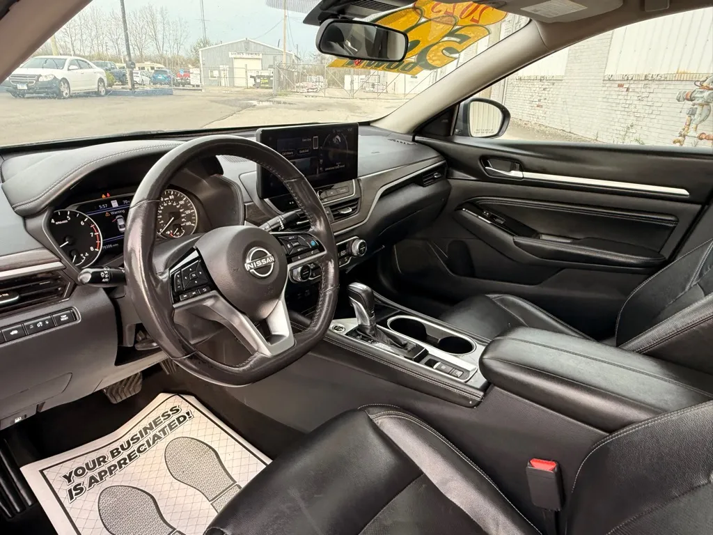 2023 Nissan Altima SL - Photo 8