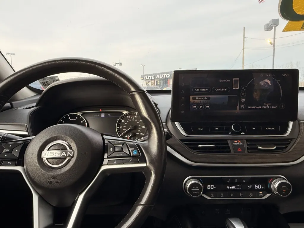 2023 Nissan Altima SL - Photo 11