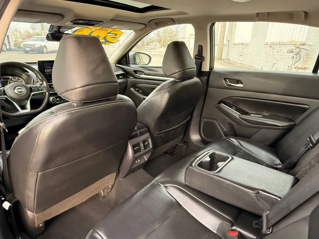 2023 Nissan Altima SL - Photo 9