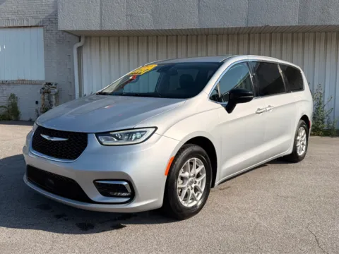 Another view of 2024 CHRYSLER PACIFICA TOURING L for sale in Merrillville, IN at Elite Auto Sales Merrillville