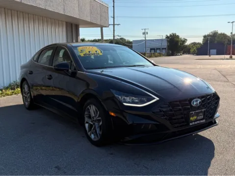 Black 2023 HYUNDAI SONATA SEL for sale in Merrillville, IN