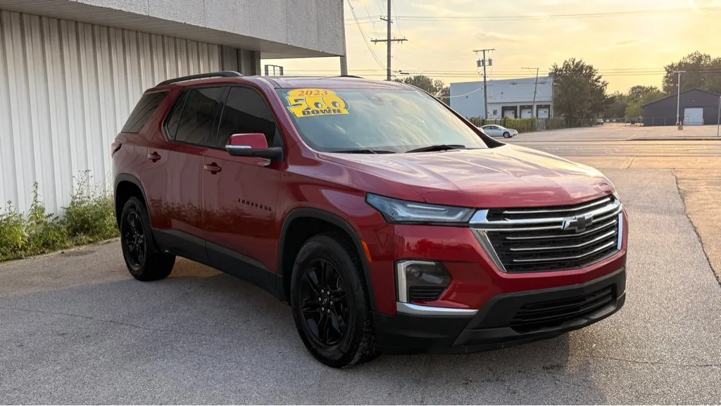 Red 2023 CHEVROLET TRAVERSE LT for sale in Merrillville, IN