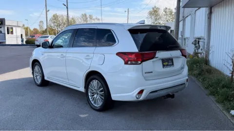 More photos of 2019 MITSUBISHI OUTLANDER SEL at Elite Auto Sales Merrillville, IN