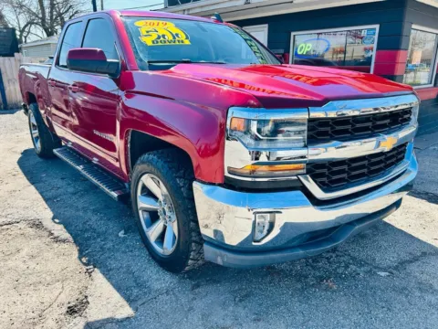 Red 2019 CHEVROLET SILVERADO 1500 LT for sale in Hammond, IN