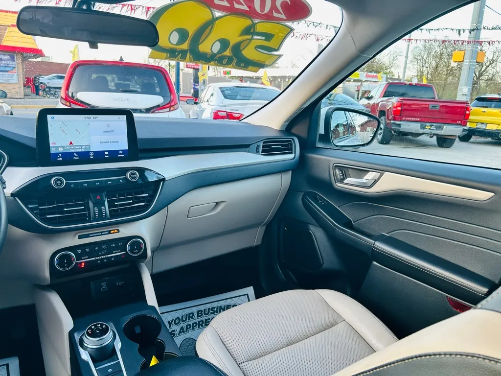 2022 Ford Escape SEL - Photo 11