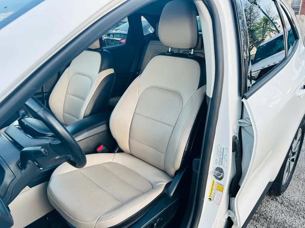 2022 Ford Escape SEL - Photo 15