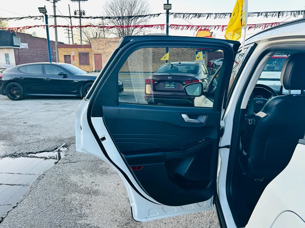 2022 Ford Escape SEL - Photo 20