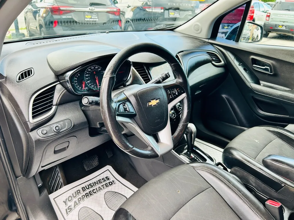 2019 Chevrolet Trax LT - Photo 10