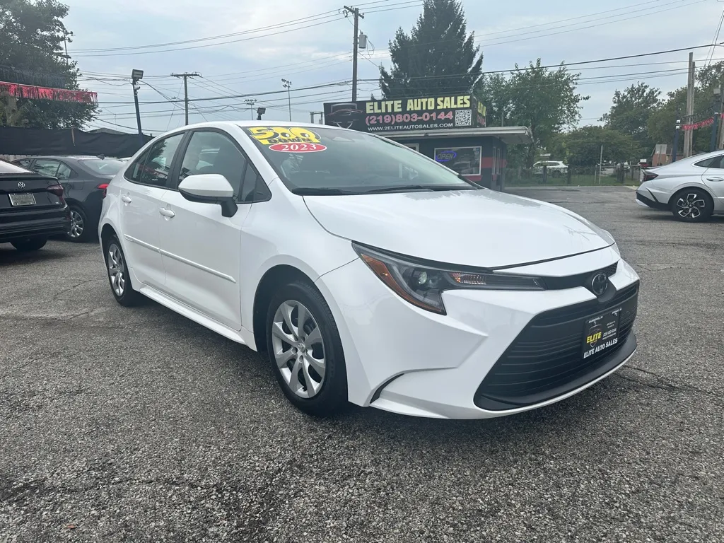 White 2023 TOYOTA COROLLA LE for sale in Hammond, IN