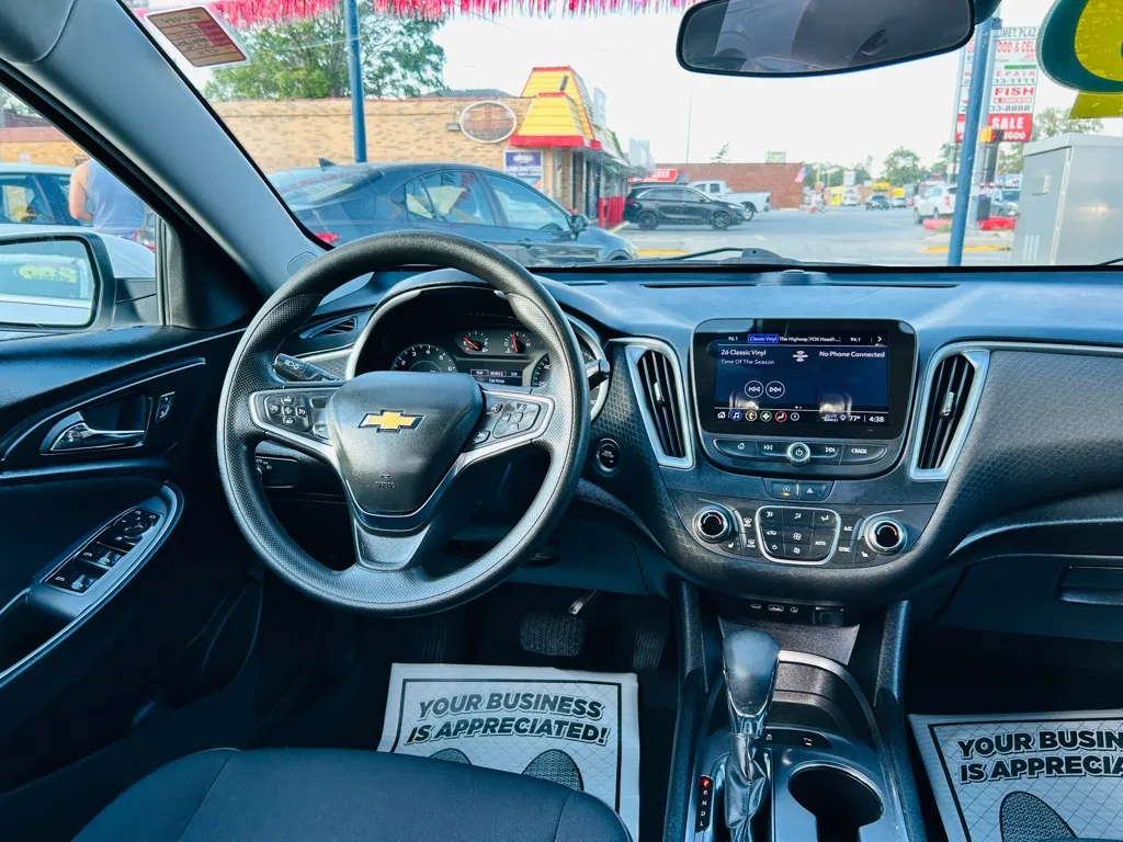 2024 Chevrolet Malibu 1LT - Photo 10