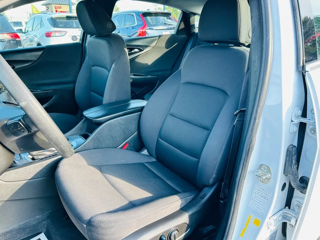 2024 Chevrolet Malibu 1LT - Photo 14