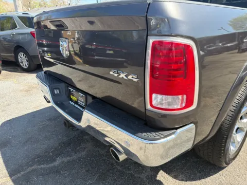 More photos of 2017 RAM 1500 LARAMIE at Elite Auto Sales Hobart, IN