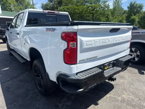 More photos of 2021 CHEVROLET SILVERADO 1500 LT TRAIL BOSS at Elite Auto Sales Hobart, IN