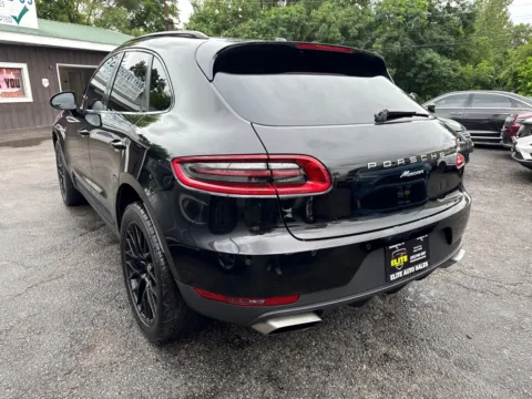 More photos of 2018 PORSCHE MACAN at Elite Auto Sales Hobart, IN