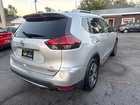 More photos of 2018 NISSAN ROGUE SV HYBRID at Elite Auto Sales Hobart, IN