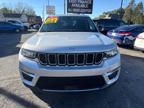 Photos of 2023 JEEP GRAND CHEROKEE LIMITED for sale in Hobart, IN at Elite Auto Sales Hobart