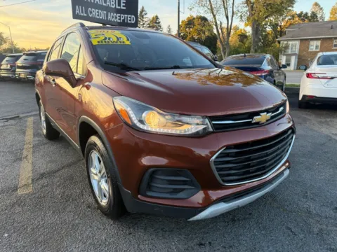 Orange 2019 CHEVROLET TRAX 1LT for sale in Hobart, IN
