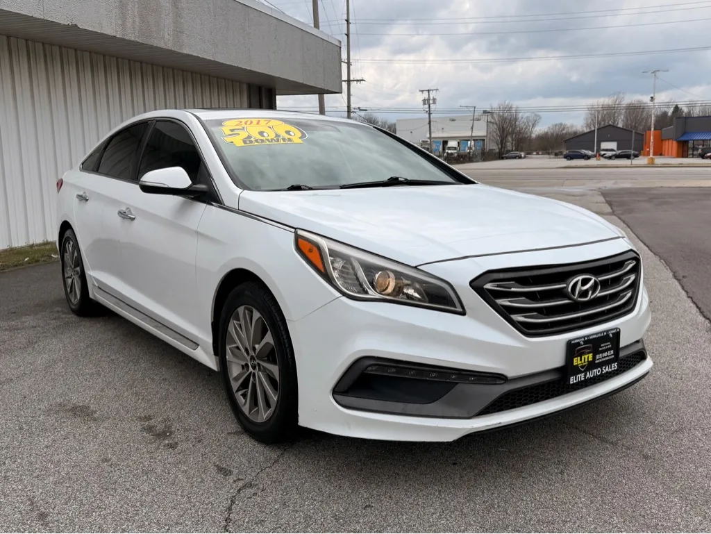 White 2017 HYUNDAI SONATA SPORT for sale in Merrillville, IN