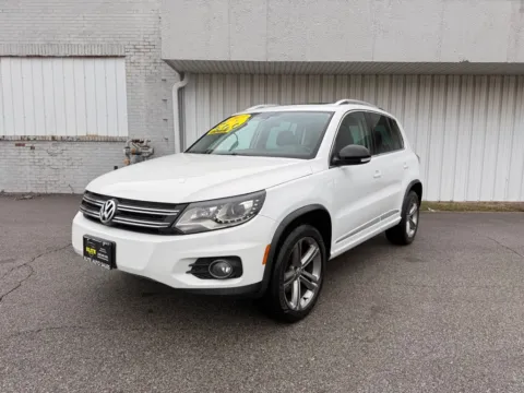 Another view of 2017 VOLKSWAGEN TIGUAN SPORT for sale in Merrillville, IN at Elite Auto Sales Merrillville
