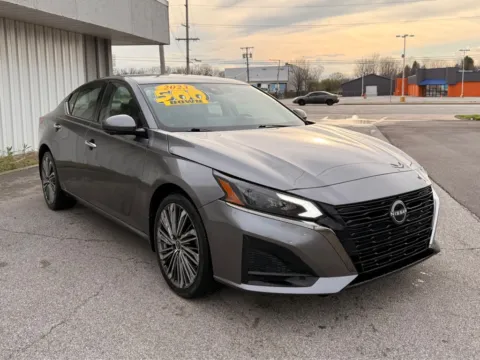 Gray 2023 NISSAN ALTIMA SL for sale in Merrillville, IN