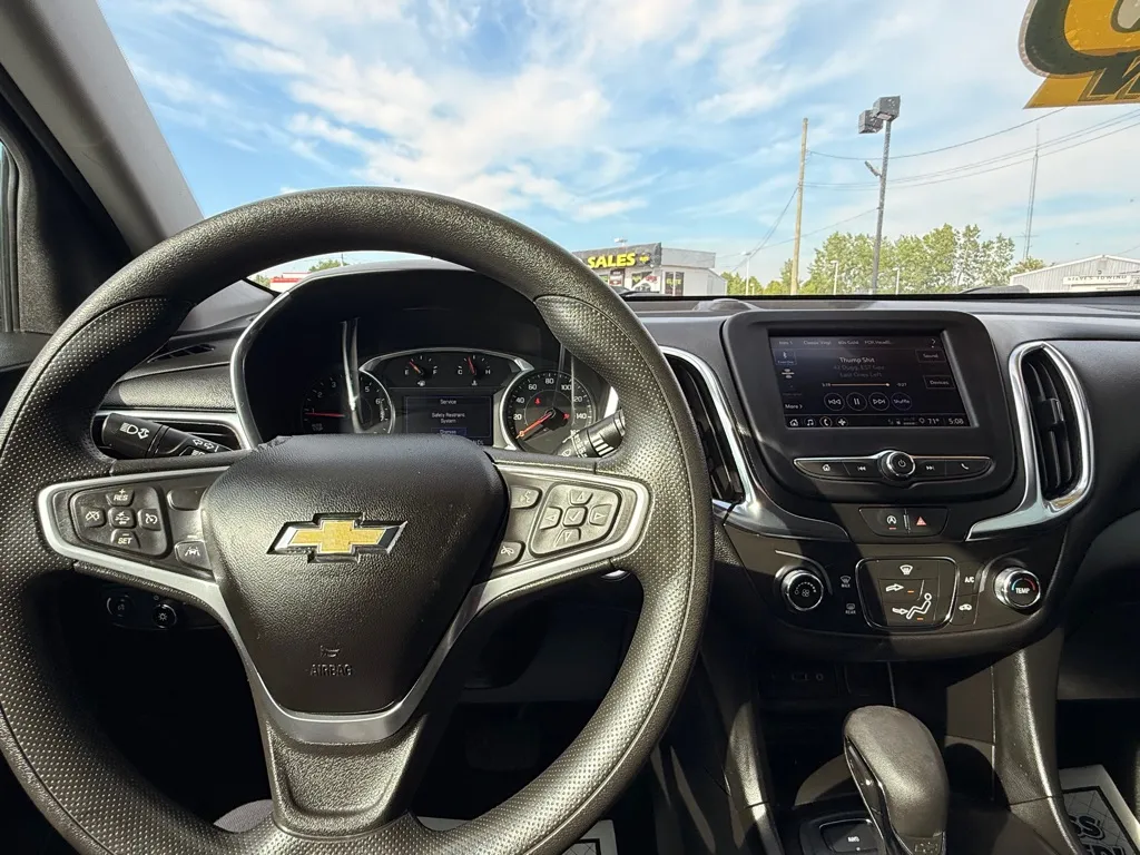 2022 Chevrolet Equinox LT - Photo 11