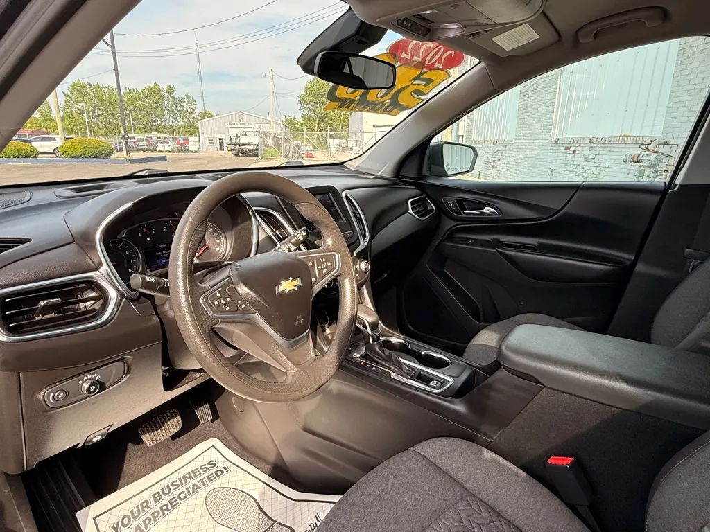 2022 Chevrolet Equinox LT - Photo 8