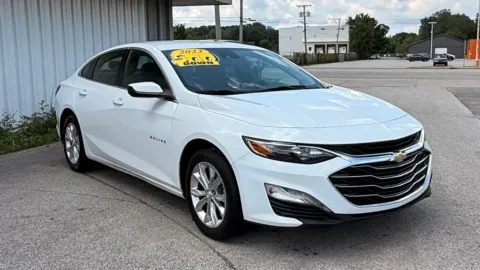 White 2023 CHEVROLET MALIBU LT for sale in Merrillville, IN