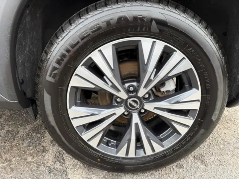 More photos of 2023 NISSAN ROGUE SV at Elite Auto Sales Hobart, IN