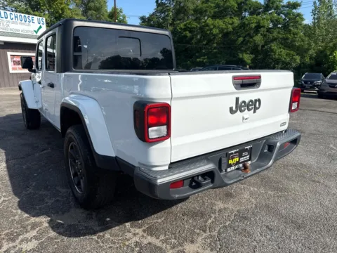 More photos of 2023 JEEP GLADIATOR OVERLAND at Elite Auto Sales Hobart, IN