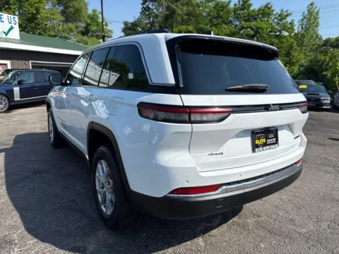More photos of 2023 JEEP GRAND CHEROKEE LIMITED at Elite Auto Sales Hobart, IN