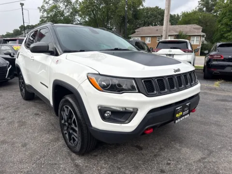 White 2019 JEEP COMPASS TRAILHAWK for sale in Hobart, IN