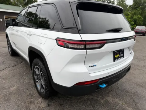 More photos of 2023 JEEP GRAND CHEROKEE TRAILHAWK 4XE at Elite Auto Sales Hobart, IN