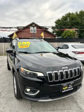 Black 2019 JEEP CHEROKEE LIMITED for sale in Hammond, IN