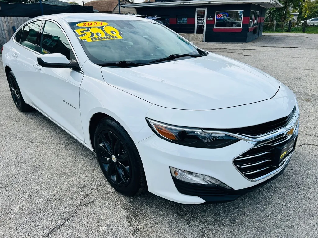 White 2024 CHEVROLET MALIBU LT for sale in Hammond, IN