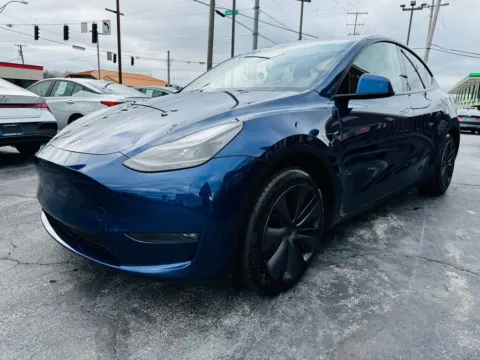 More photos of 2023 TESLA MODEL Y LONG RANGE at Pro Auto Finance Highland, IN