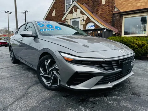 Gray 2024 HYUNDAI ELANTRA LIMITED for sale in Highland, IN