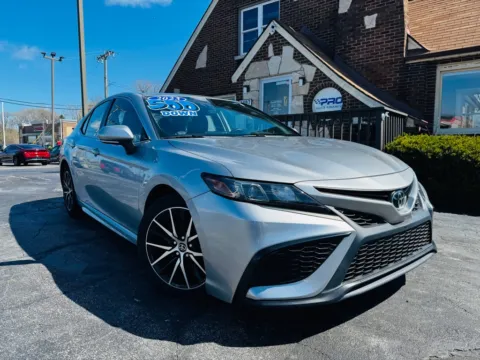 Silver 2023 TOYOTA CAMRY SE for sale in Highland, IN