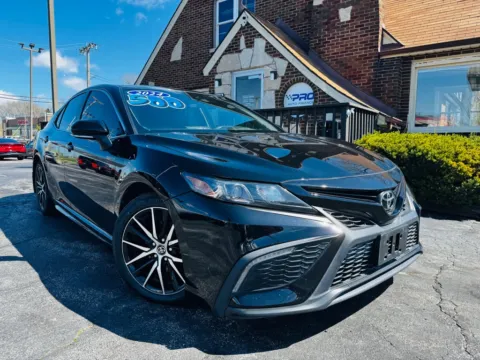 Black 2024 TOYOTA CAMRY SE for sale in Highland, IN