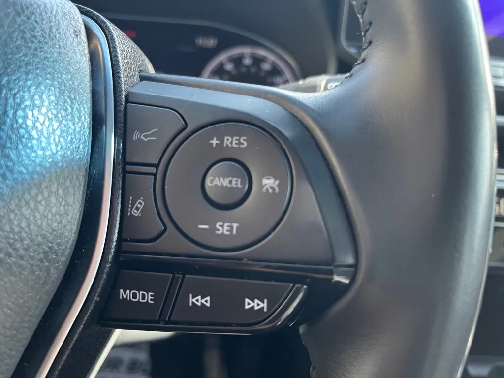 2024 Toyota Venza XLE - Photo 14