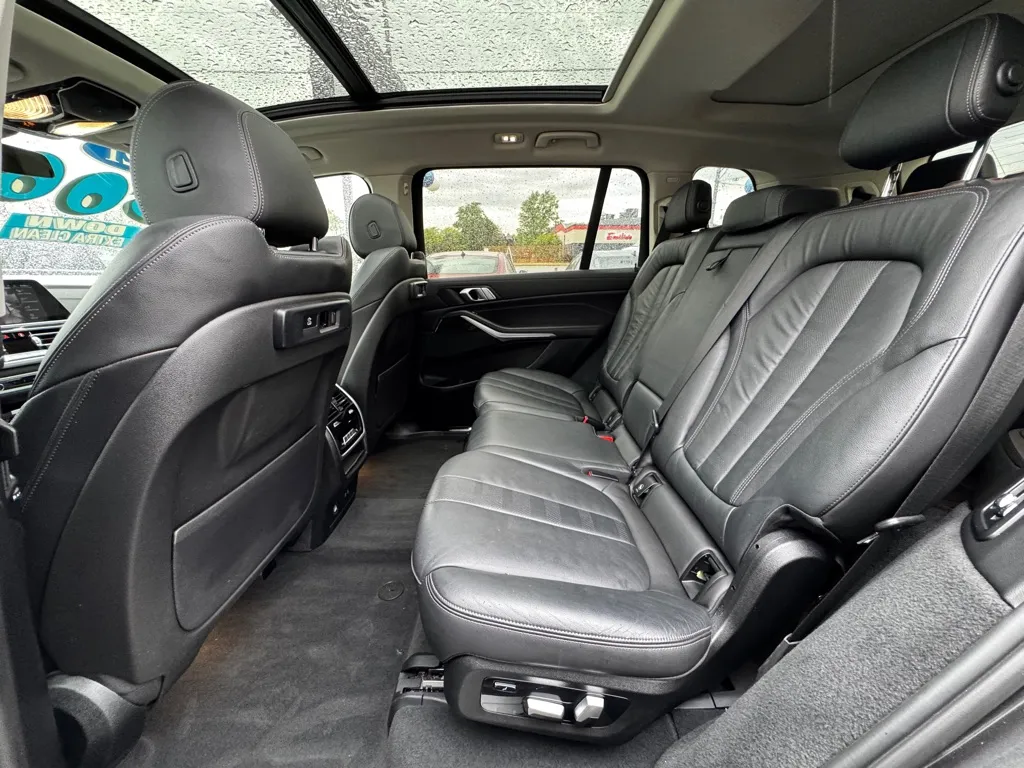 2021 BMW X7 40i - Photo 15