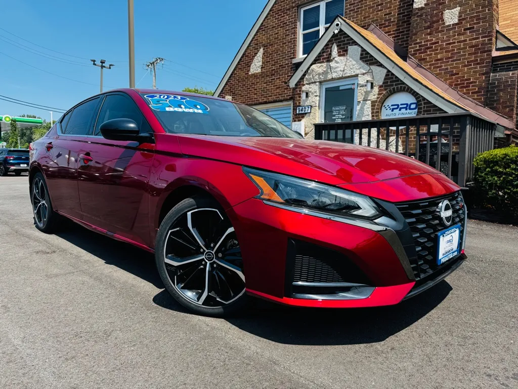 Red 2023 NISSAN ALTIMA 2.5 SR for sale in Highland, IN