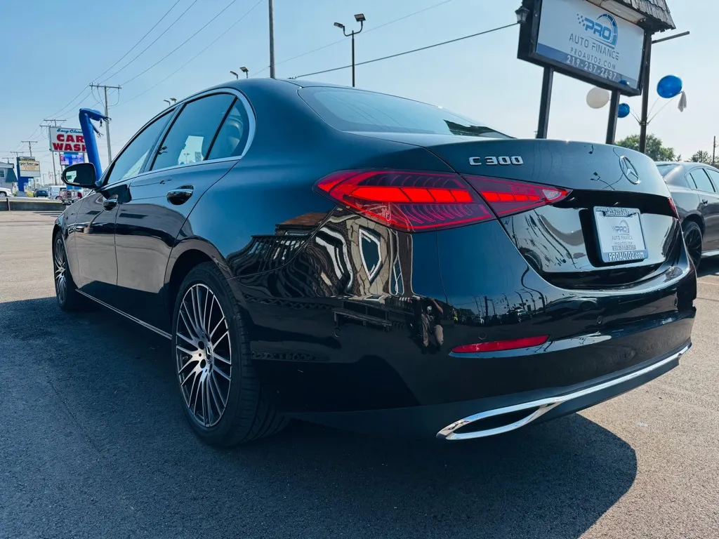 2025 Mercedes-Benz C-Class Sedan C 300 - Photo 7